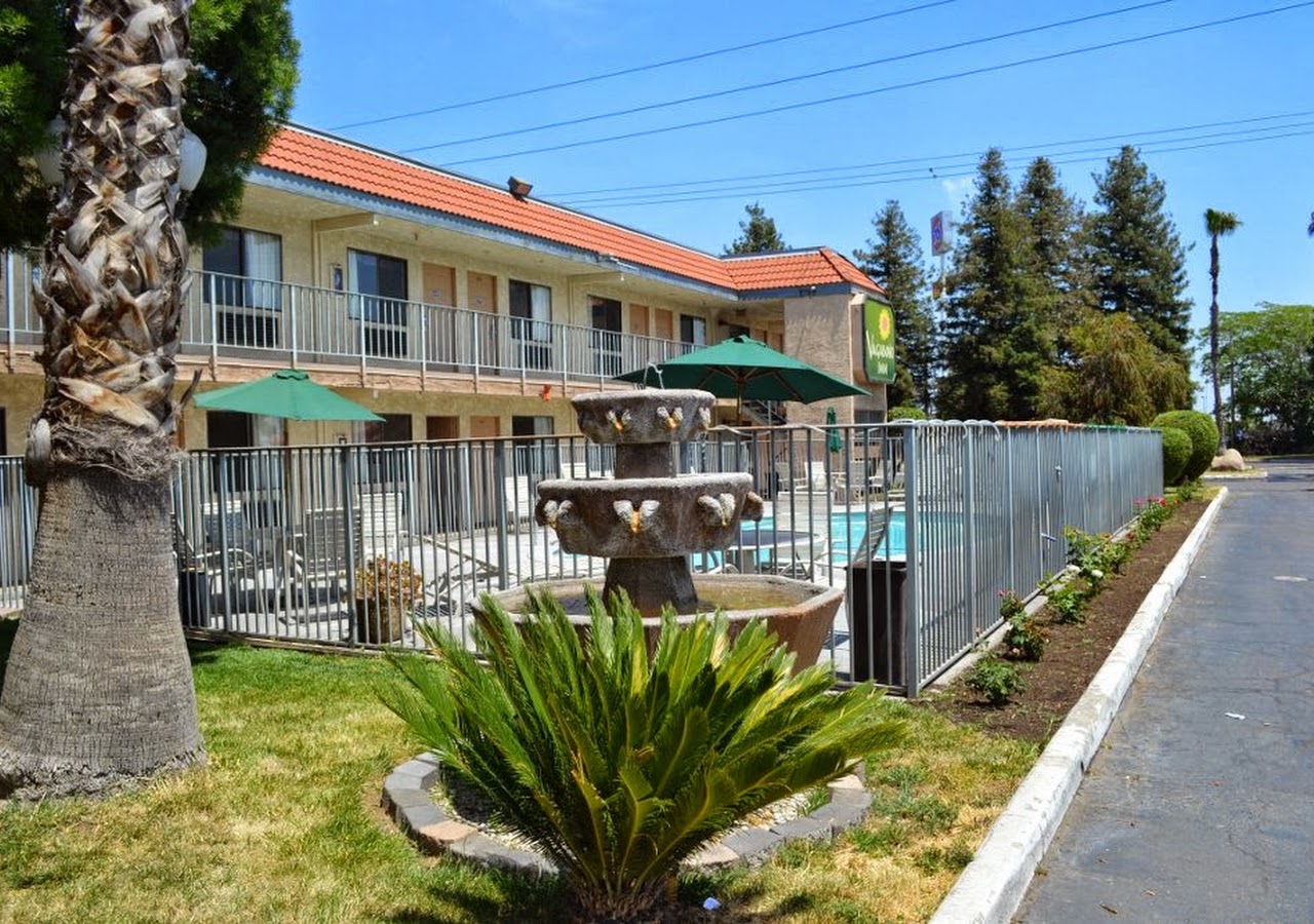 Parkway Inn — photo 1