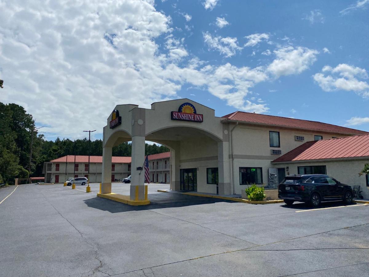 Sunshine Inn — photo 1