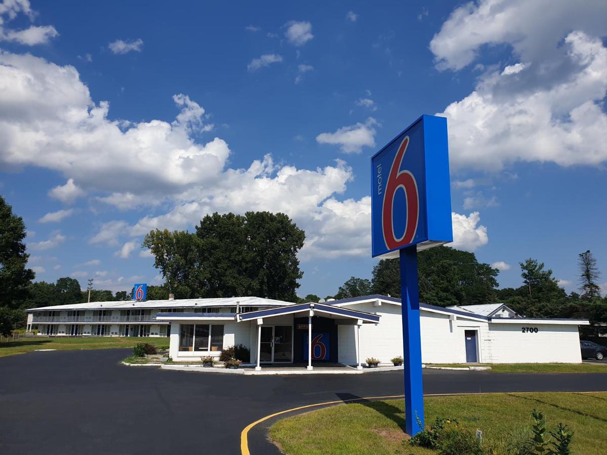 Lawrence Motel — photo 1