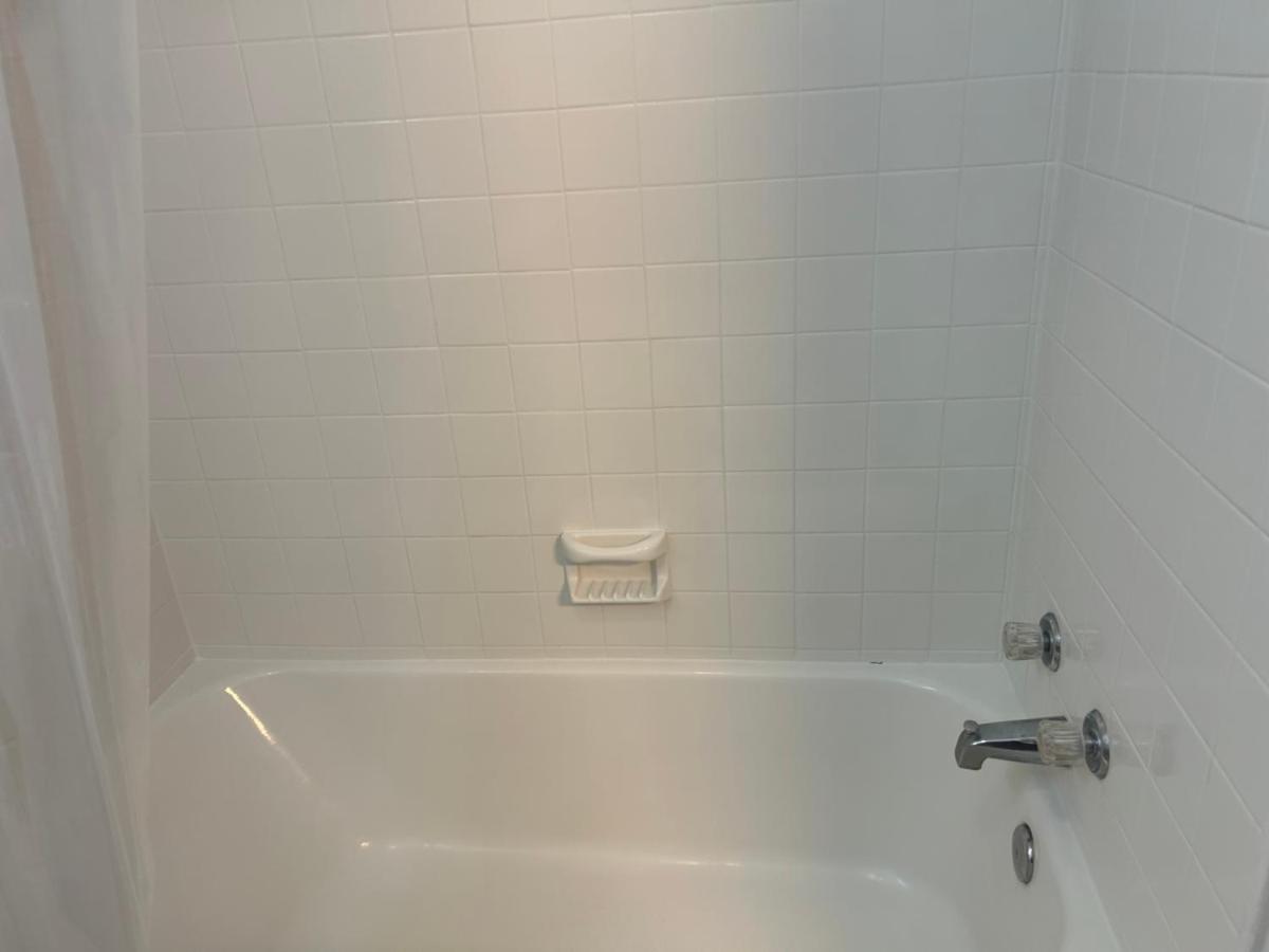 Queen Elizabeth Motel — photo 1