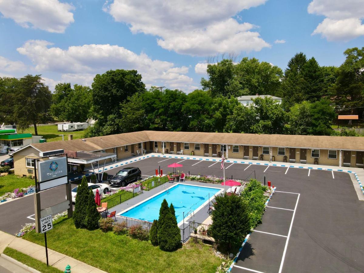Twi-Lite Inn — photo 1