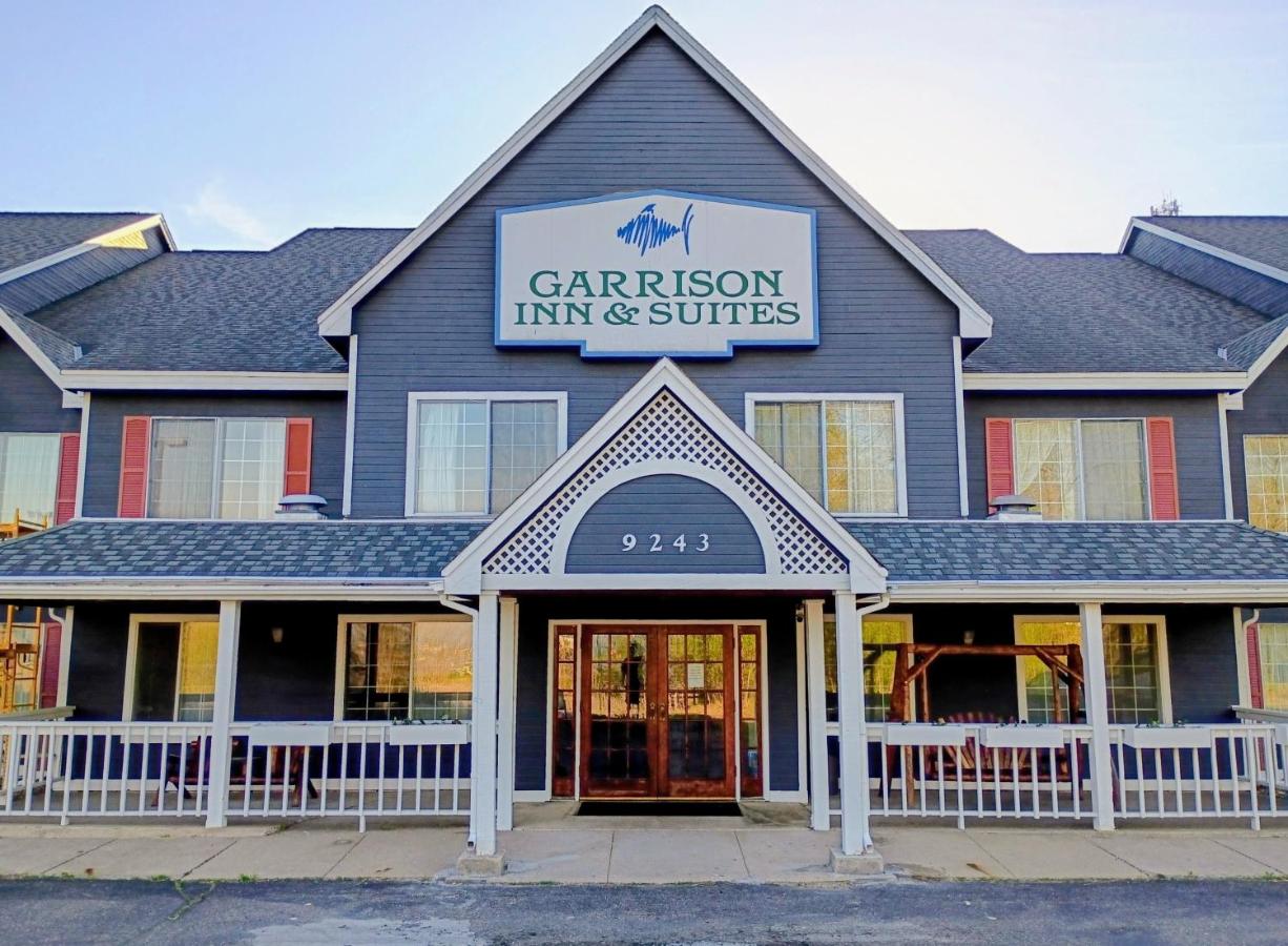 Garrison Inn and Suites — photo 1
