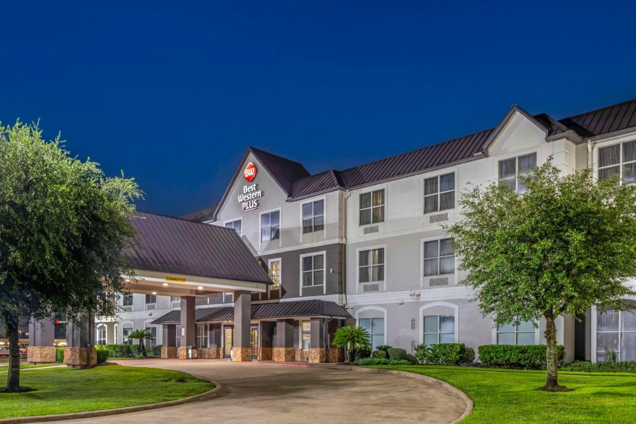 America's Airport Inn & Suites — photo 1