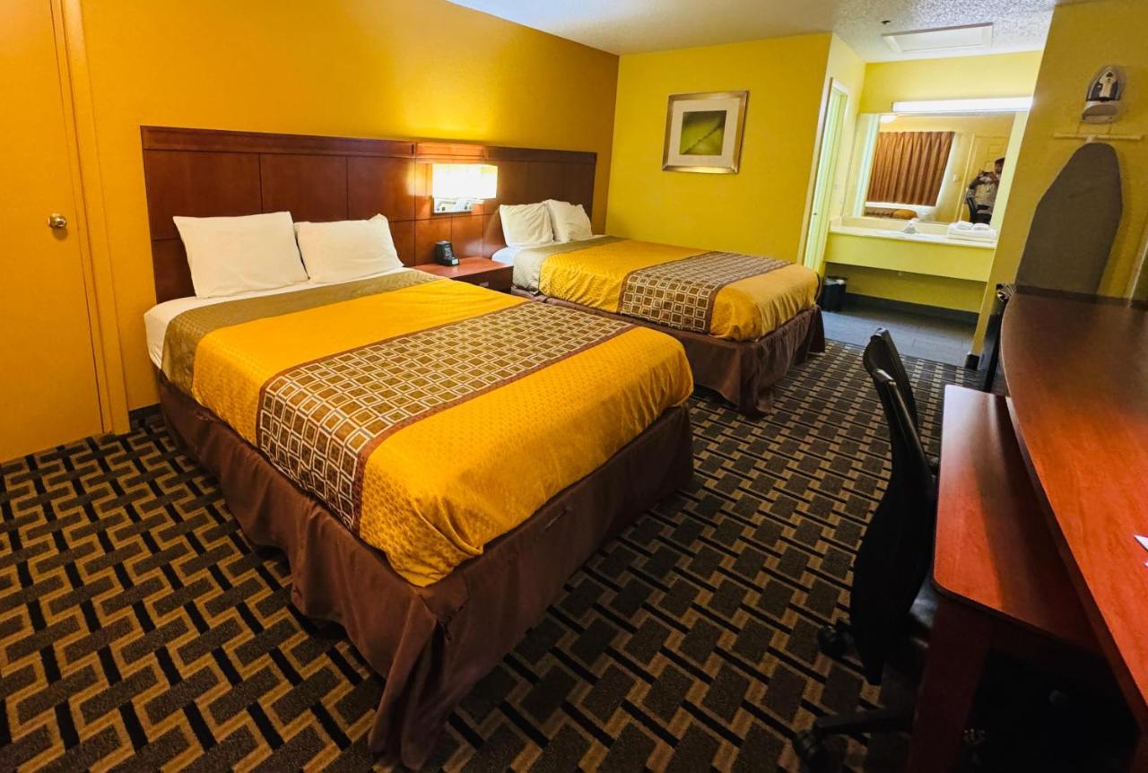 Budget Inn Of Orlando Downtown — photo 1