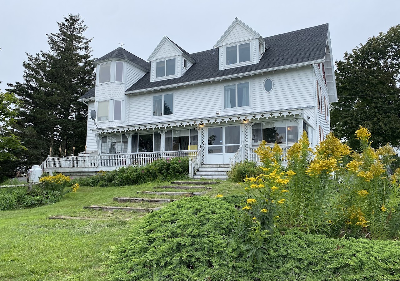 Harbor House Hotel — photo 2