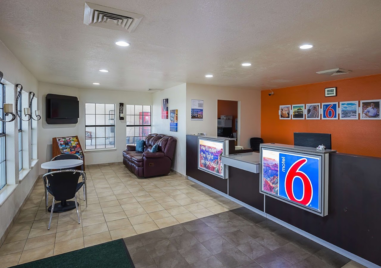 Budget Motel — photo 3
