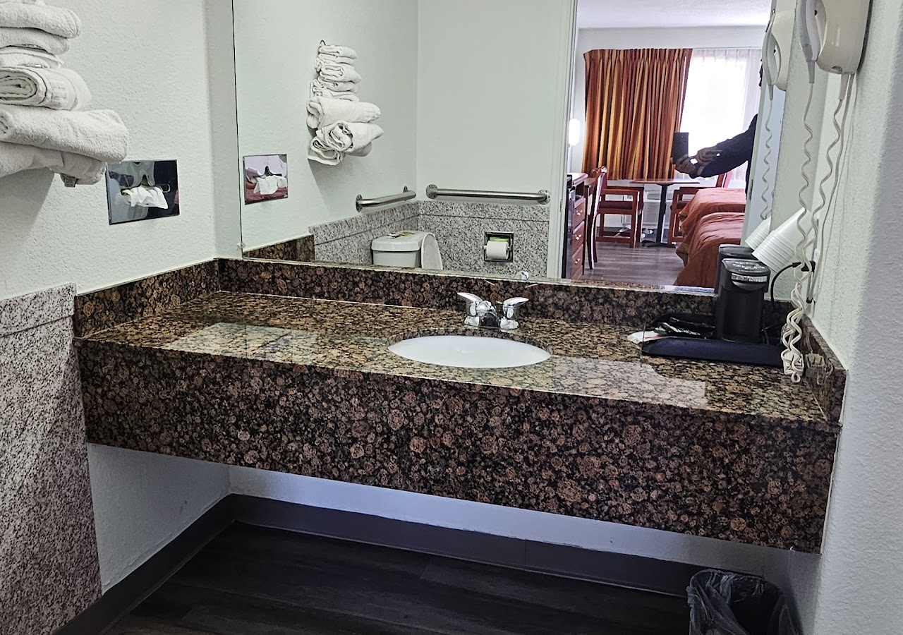 Travel Inn & Suite — photo 3