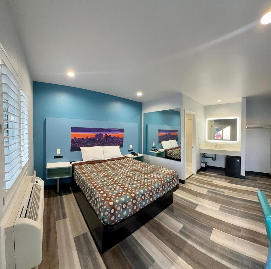 La Casa Motel — photo 1