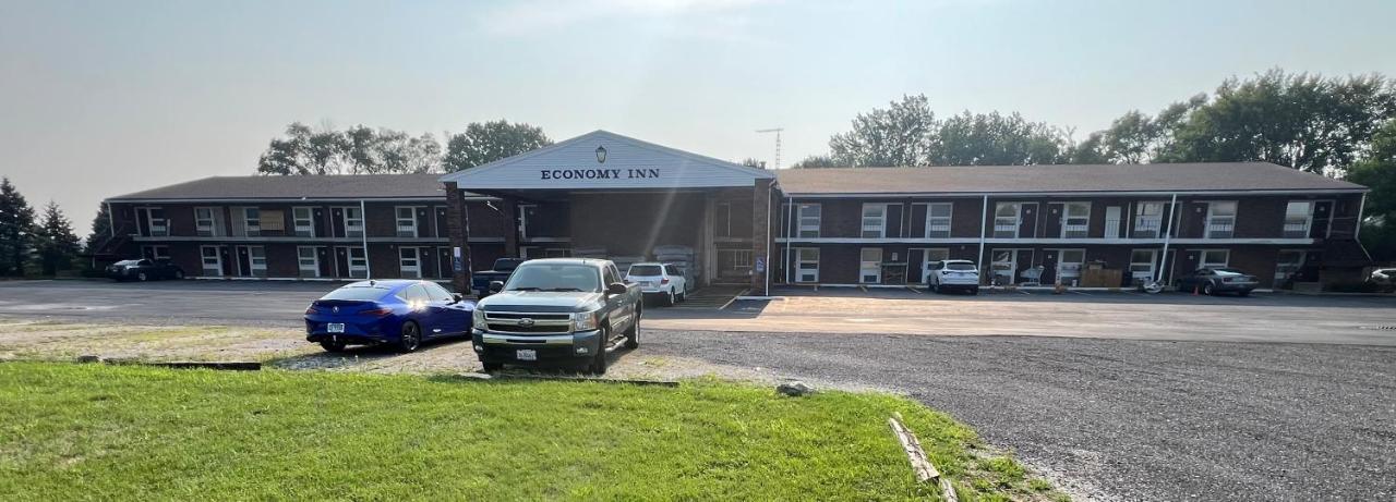 Economy Inn Daily & Weekly Rates — photo 1