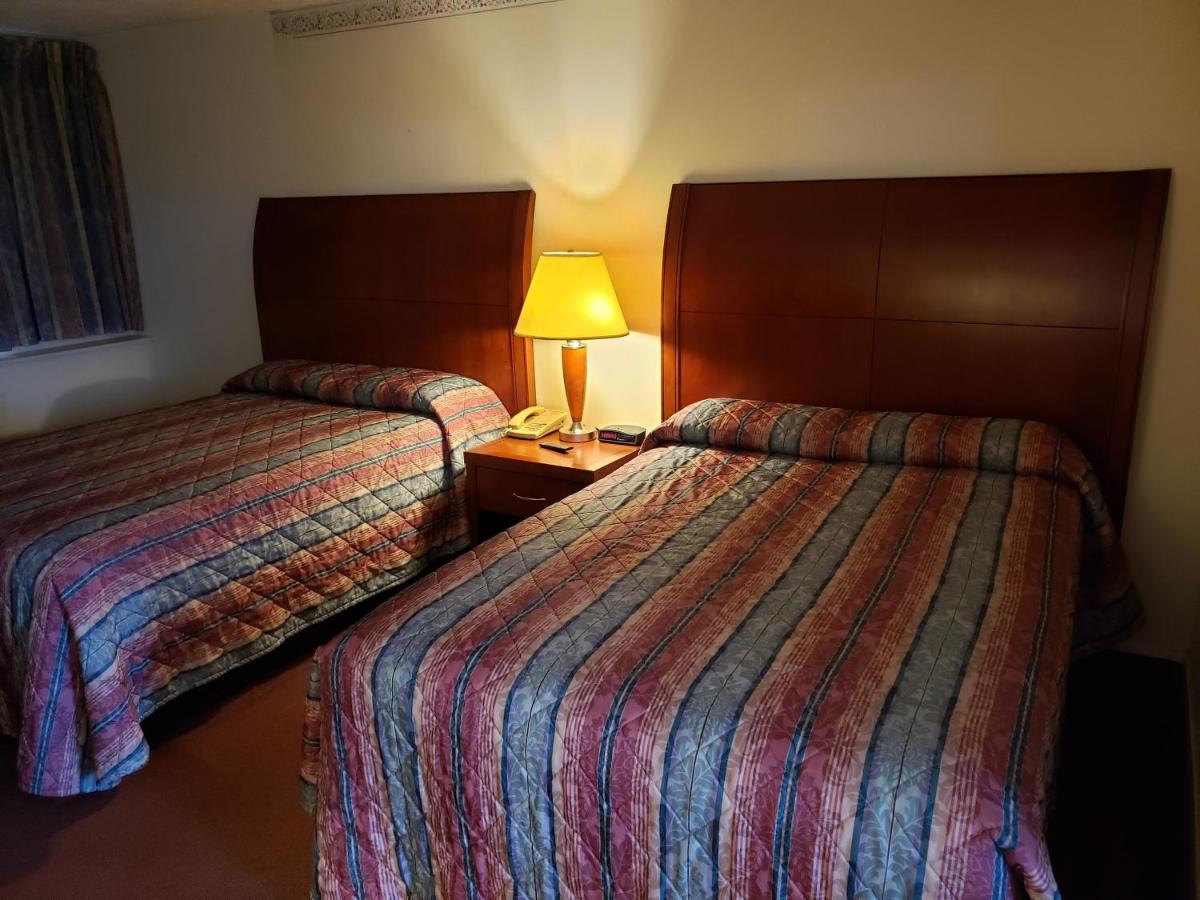 Huntingdon Motor Inn — photo 1