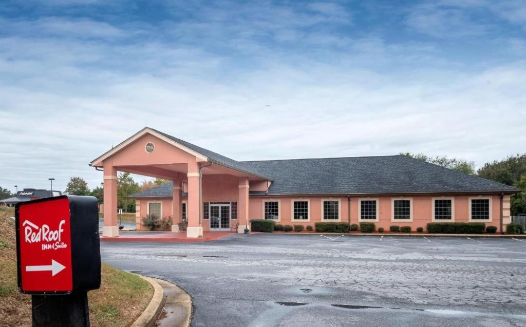 my home & suites madison ga — photo 1
