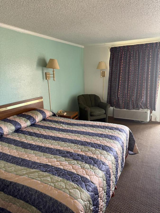 261 Drover's Inn — photo 1