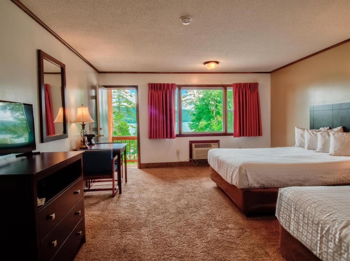 Estey Pines Motel — photo 1