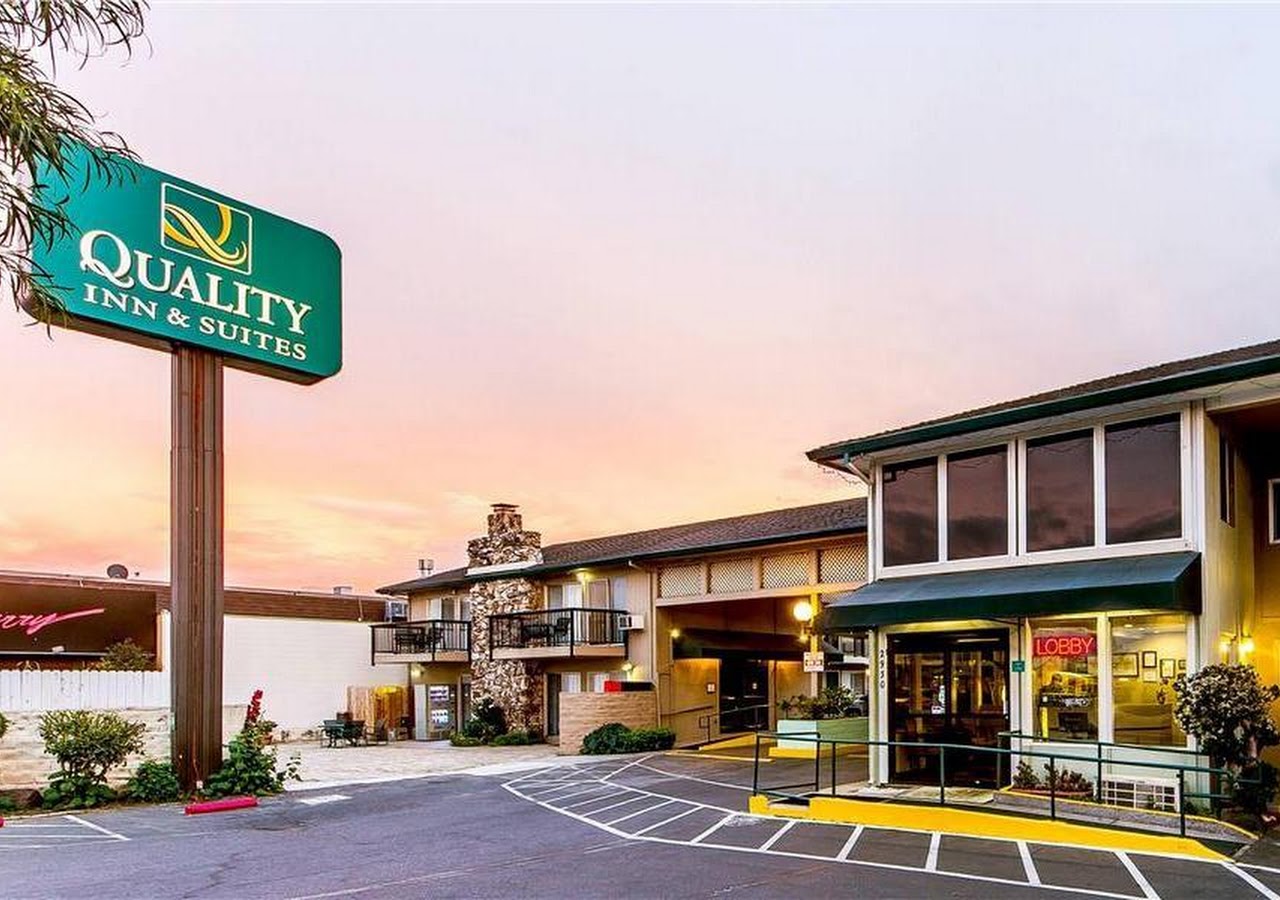 Tully Inn & Suites — photo 1