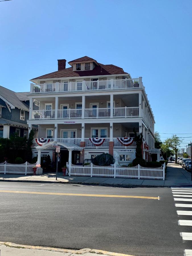 Ocean Manor 1100 Inn — photo 1