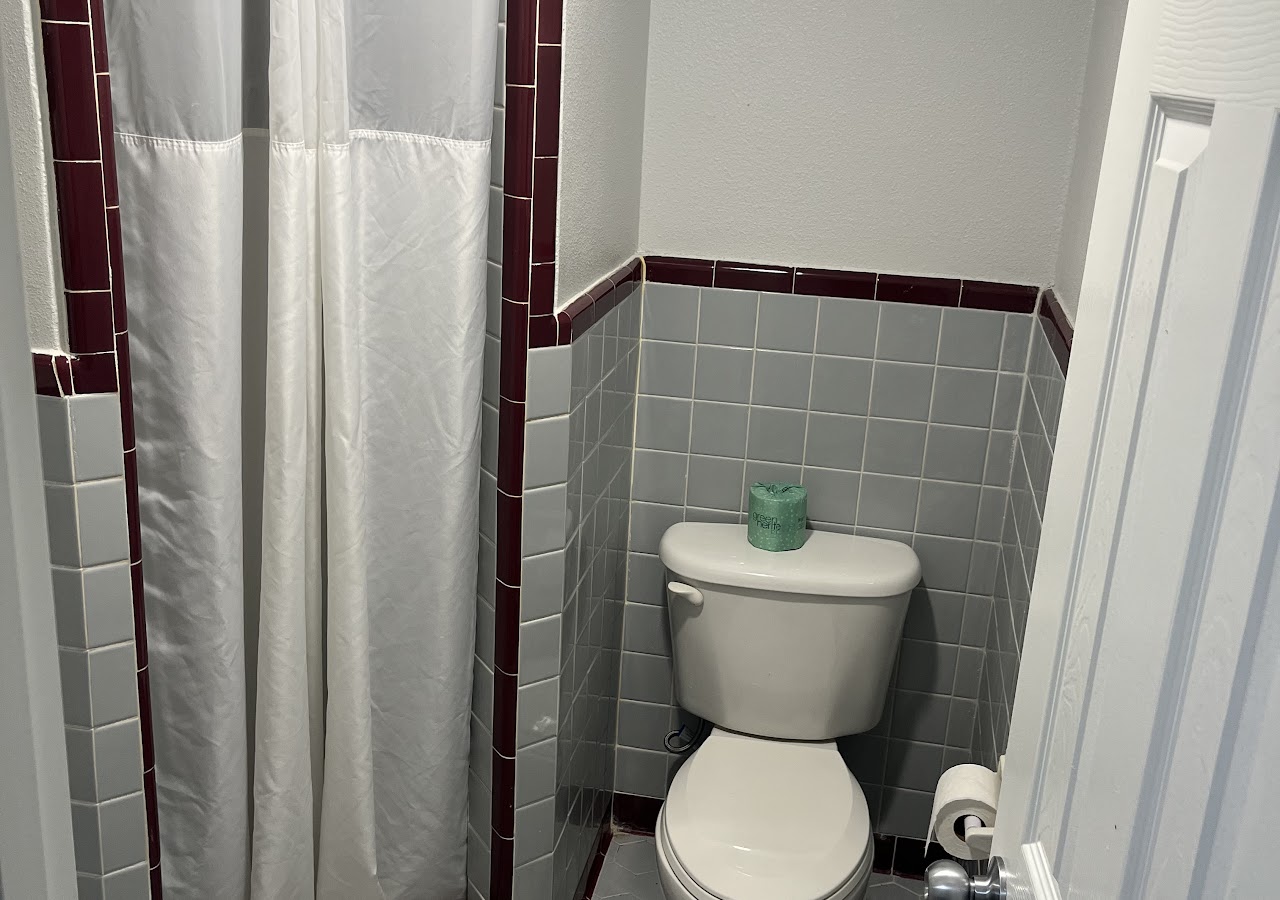 Broadway Inn — photo 3