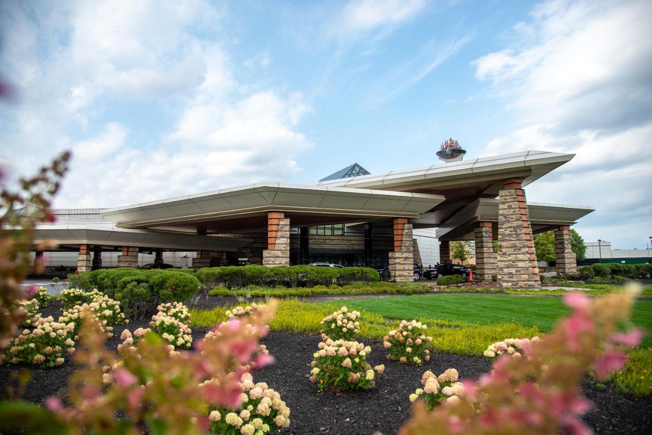 Mohegan Pennsylvania Casino Resort — photo 1