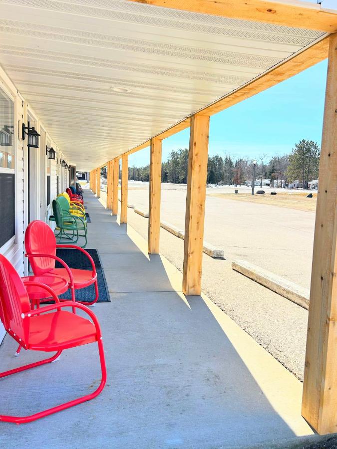 Hillcrest Motel — photo 1