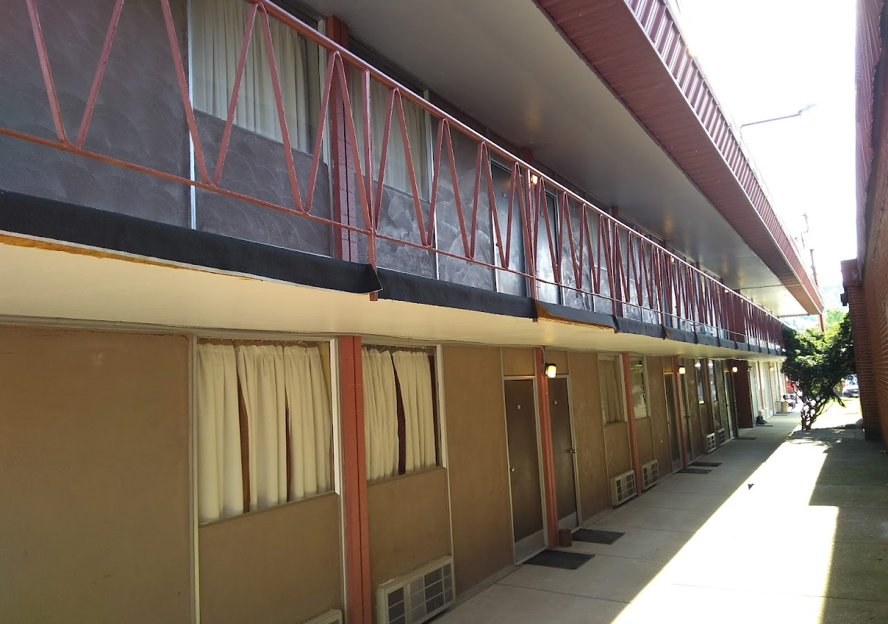 Reilley's Office Complex Motel — photo 1