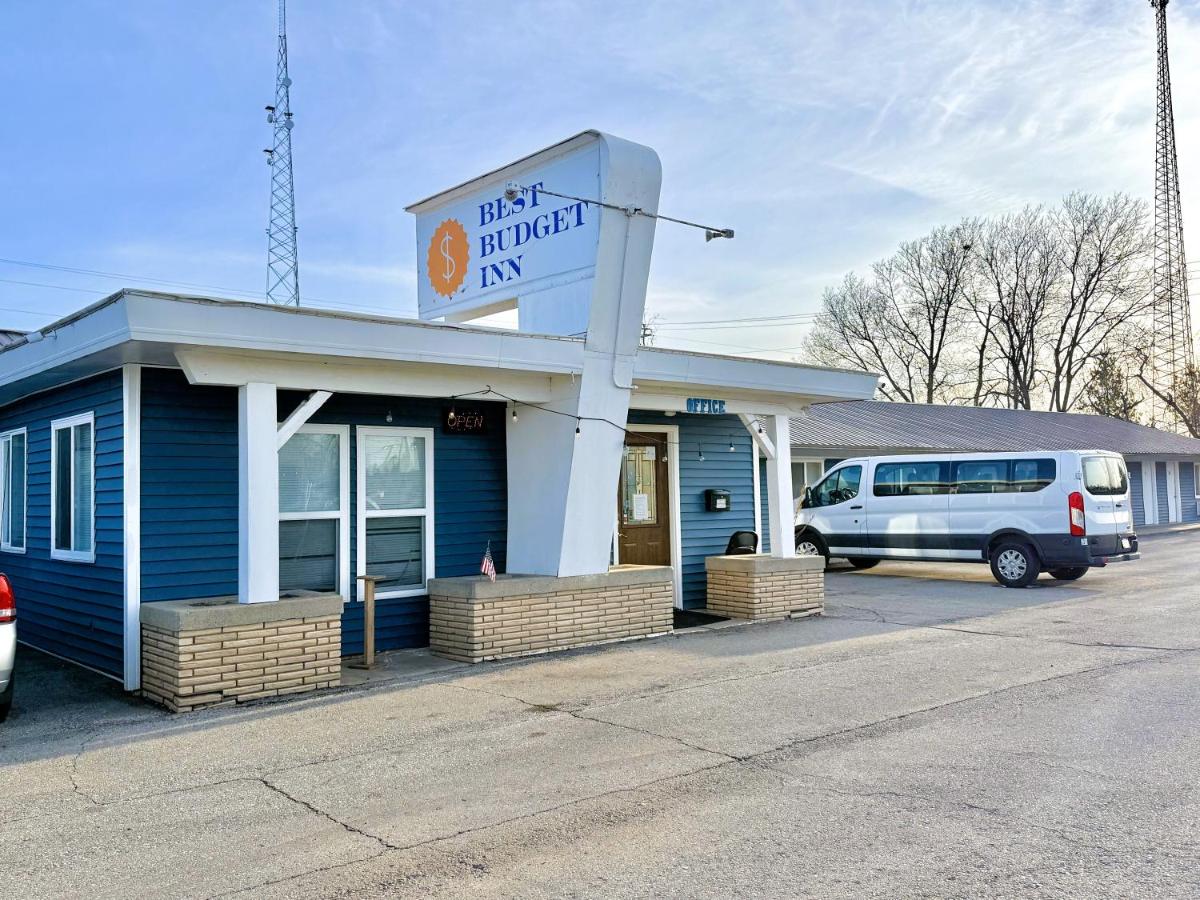 Best Budget Inn — photo 1