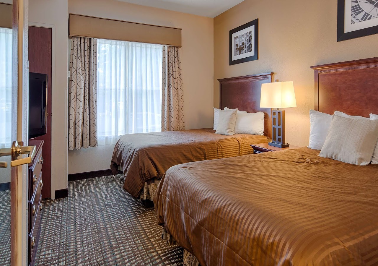 Airport Suites — photo 1
