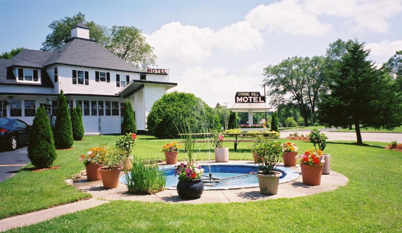 Spring Hill Motel — photo 1