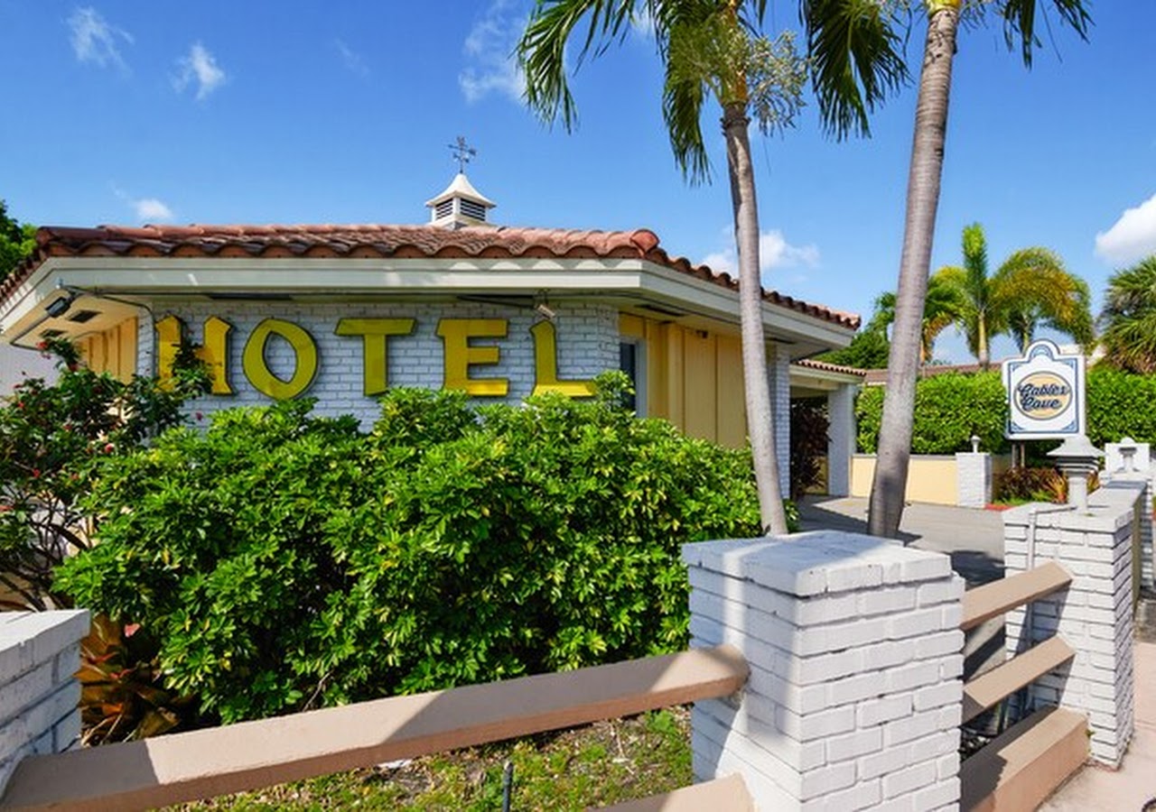 Gables Cove Hotel — photo 1