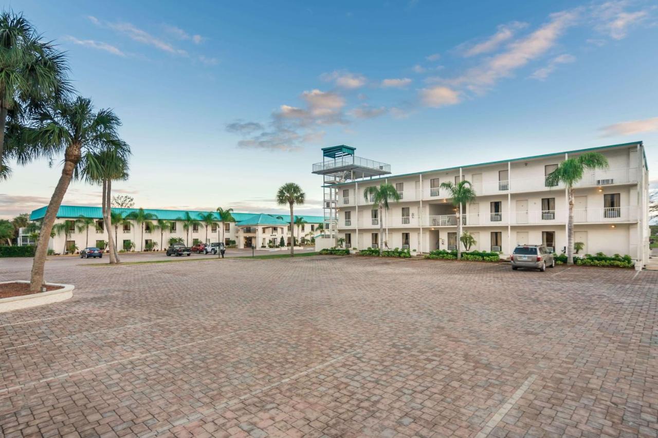 Lakeshore Resort & Marina — photo 1
