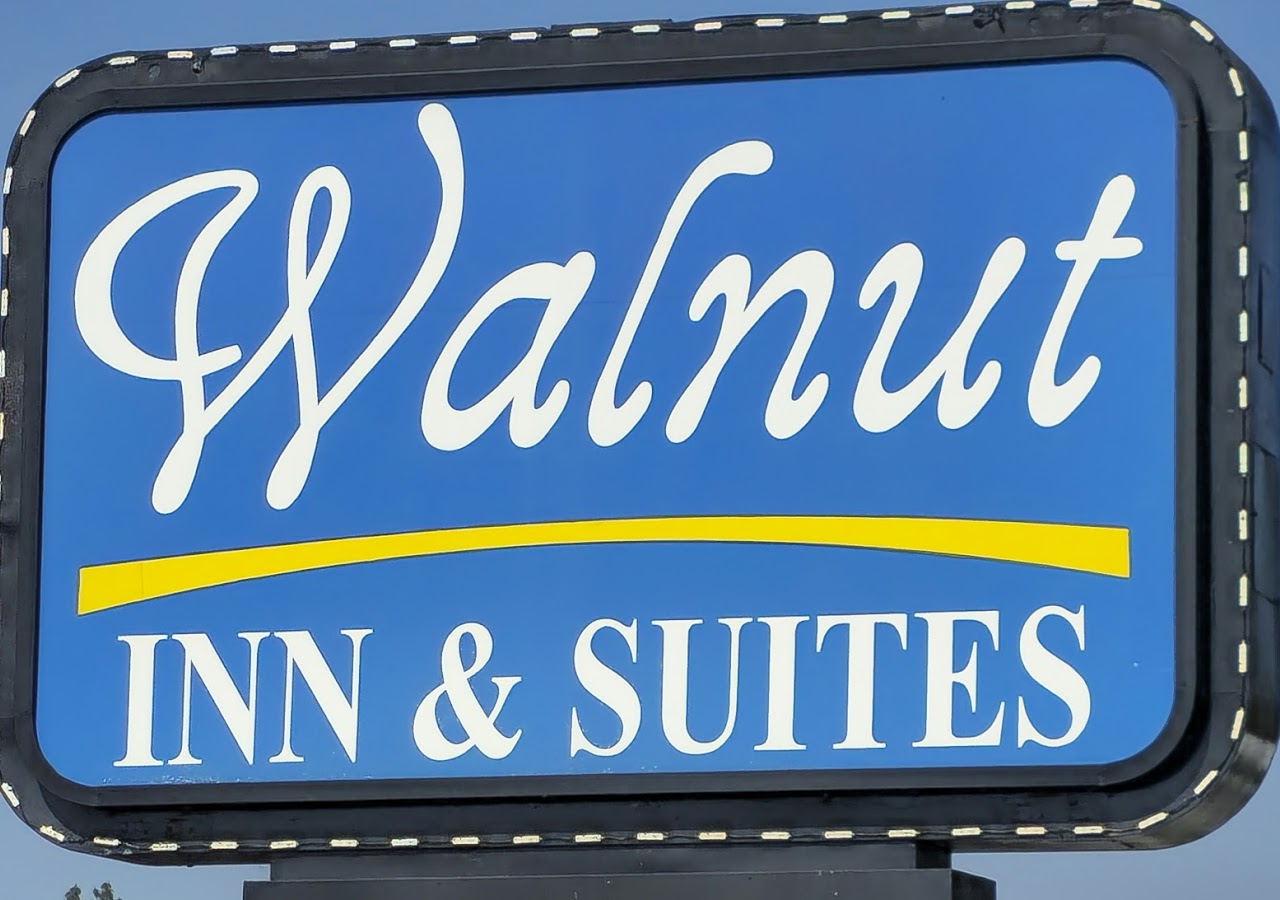 Walnut Inn & Suites — photo 3