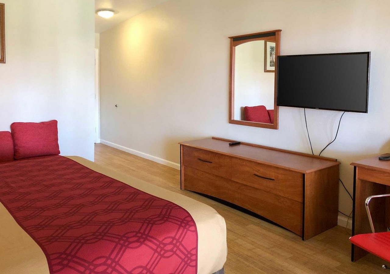 Garden Inn & Suites Oakland Airport — photo 3