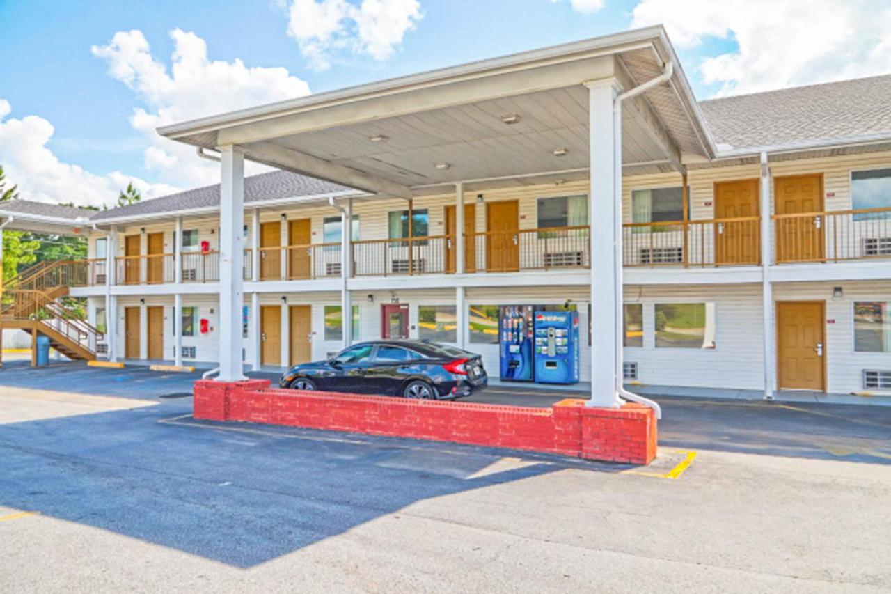 Economy Inn Ashburn GA I-75 — photo 1