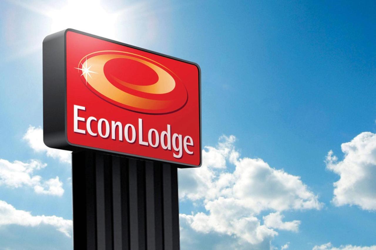 Economy Inn — photo 1