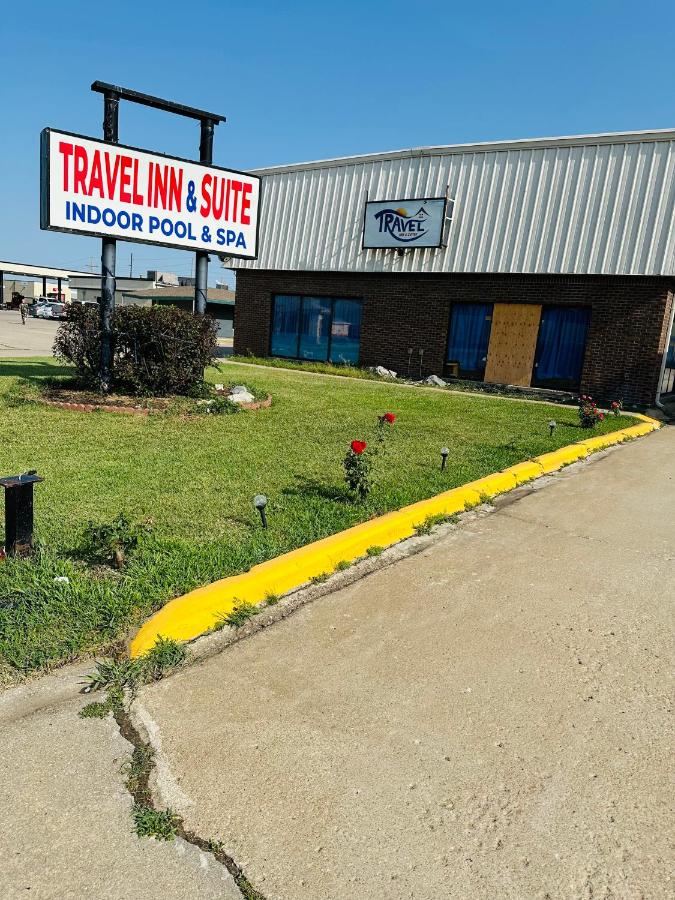 Travel Inn & Suites — photo 1