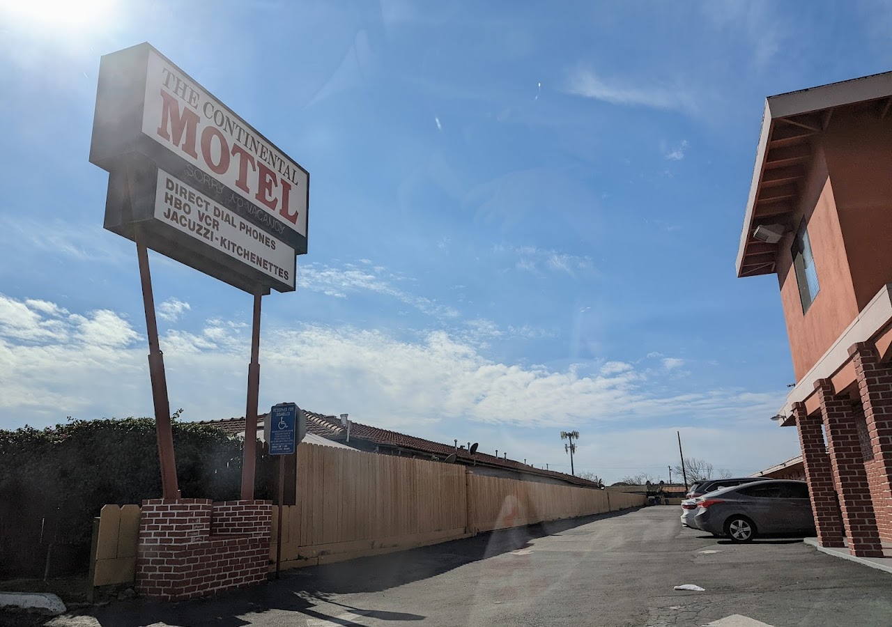 Continental Motel — photo 1
