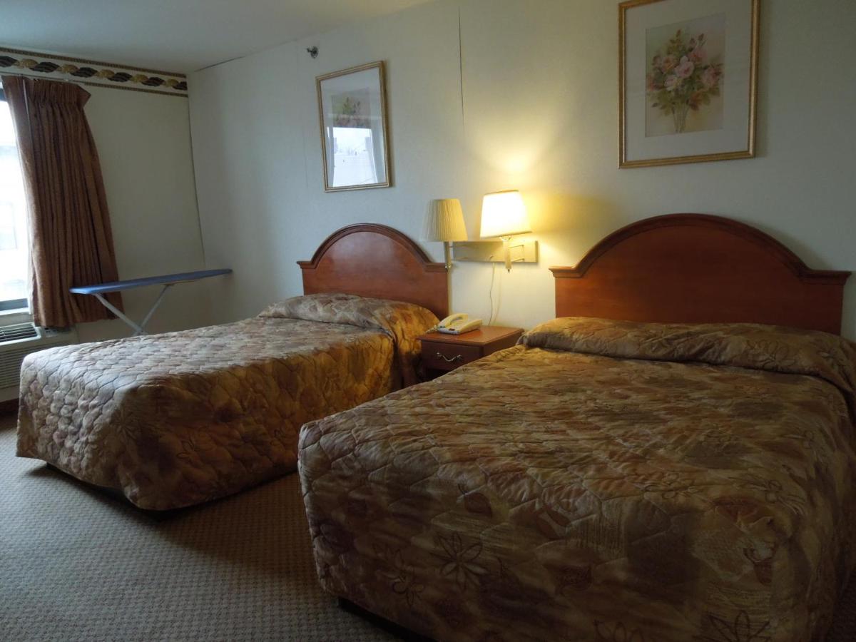 Red Carpet Inn Brooklyn — photo 1