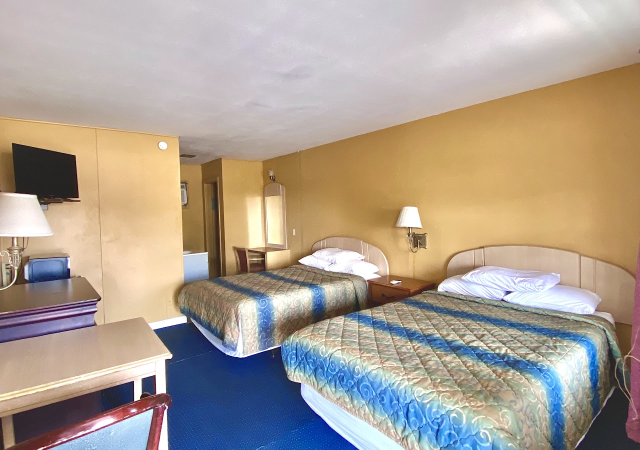Tropic Motel — photo 2