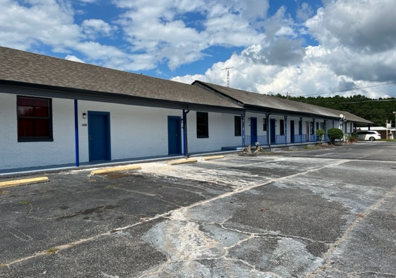 Imperial Inn — photo 1