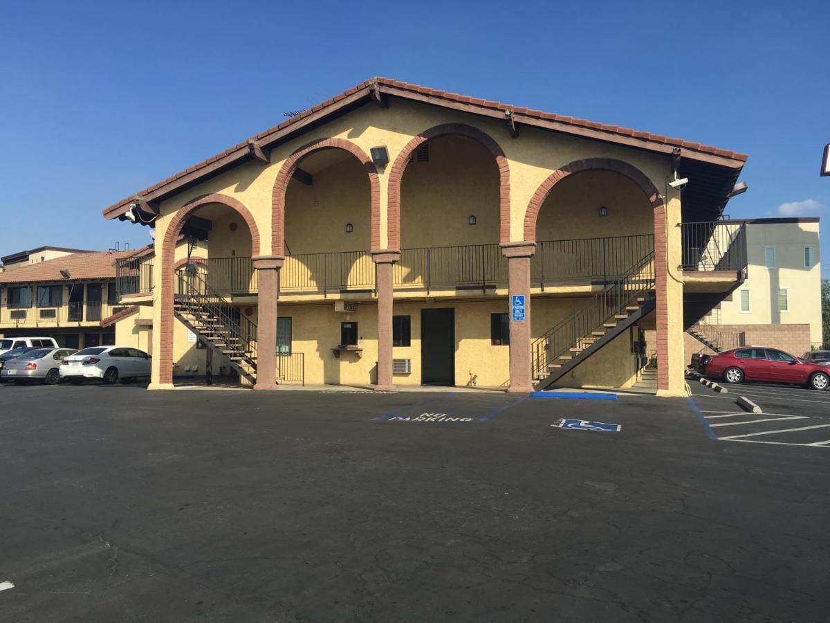 Siesta Inn — photo 1