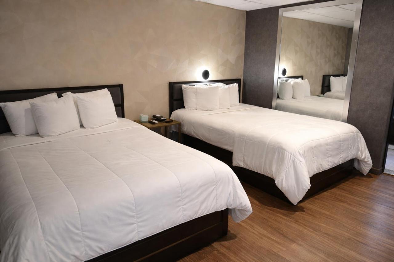 Cabana Hotel Yankee Stadium — photo 1