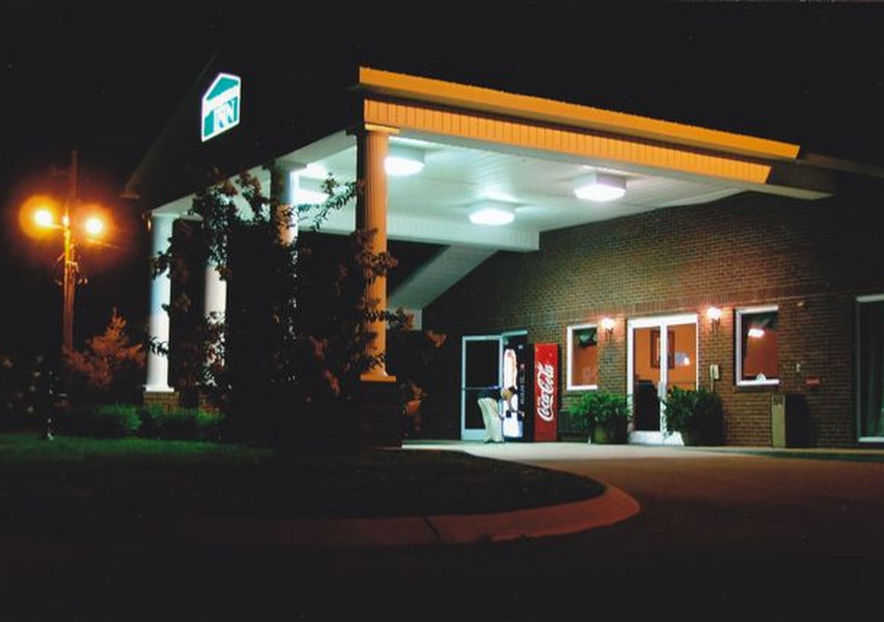 Deerfield Inn & Suites — photo 3