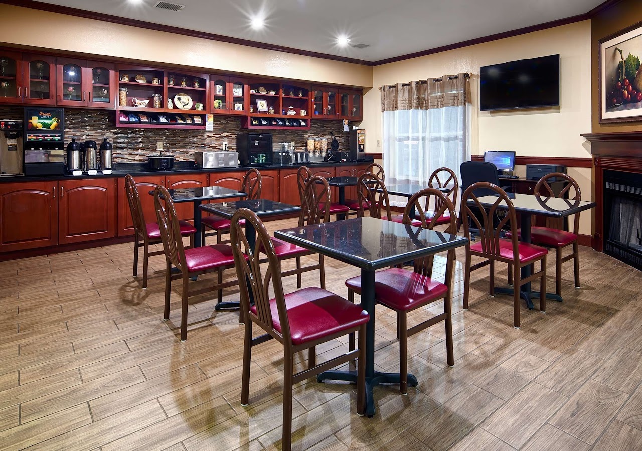 Airport Suites — photo 3