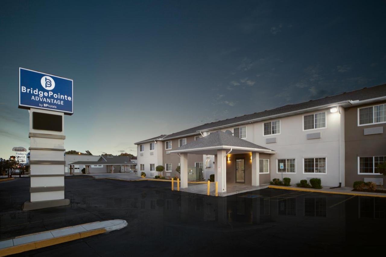 BridgePointe Advantage by BPhotels — photo 1