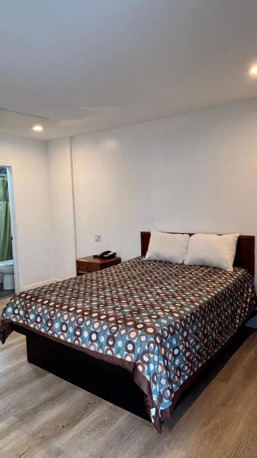 Budget Inn-Whittier — photo 1