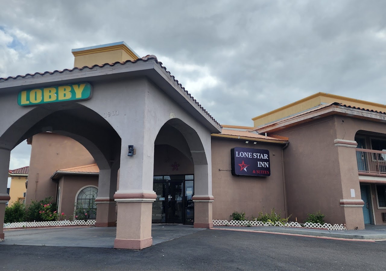 Lone Star Inn & Suites Harlingen TX — photo 1