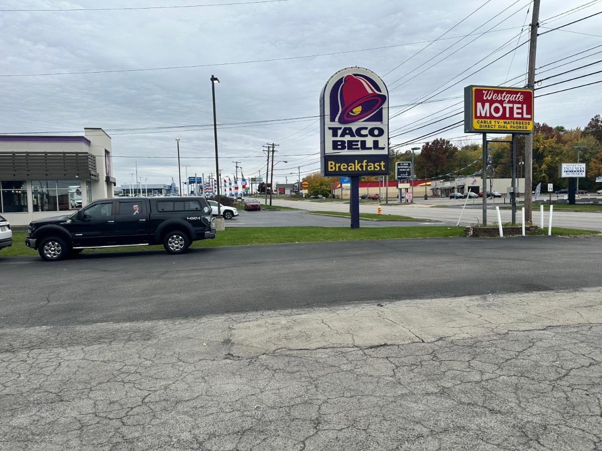Westgate Manor Motel By OYO Youngstown Austintown — photo 1