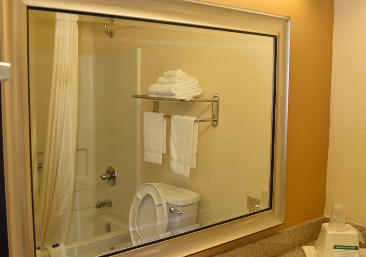 American Inn & Suites West Memphis I-40/I-55 — photo 3