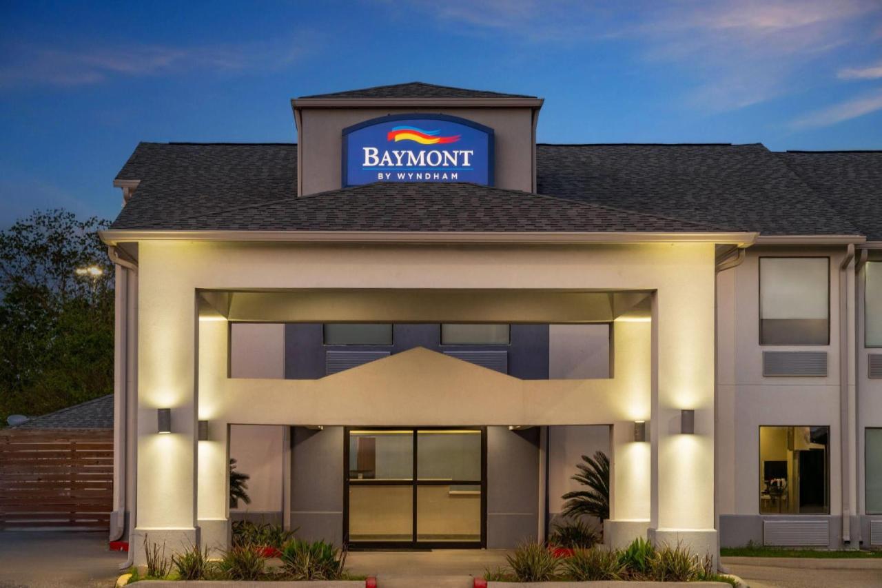Baymont by Wyndham Iowa Lake Charles — photo 1