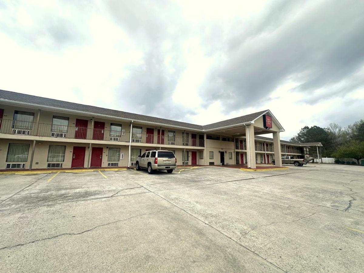 OYO Hotel East Macon I-75 — photo 1