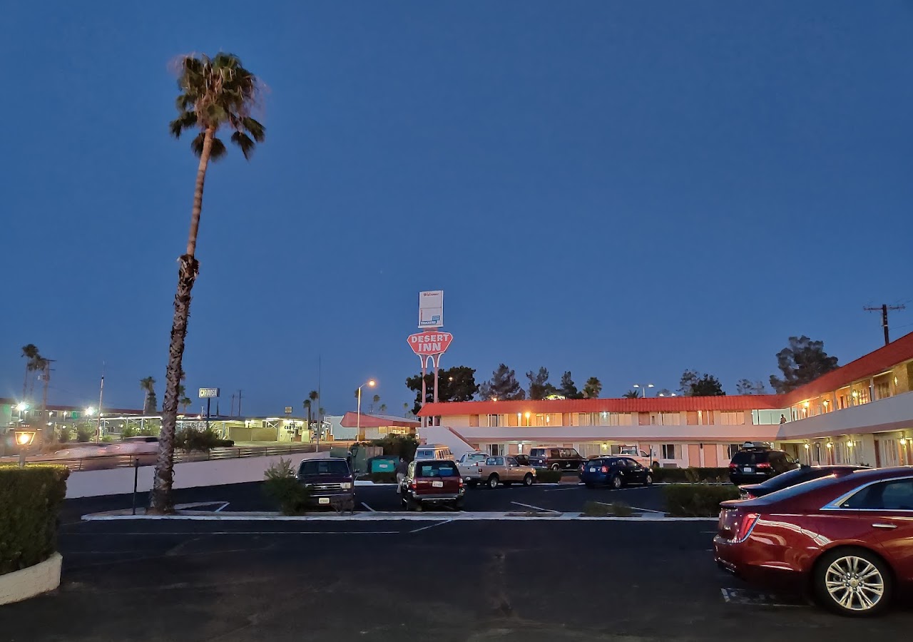 Desert Inn Motel 1946 — photo 3