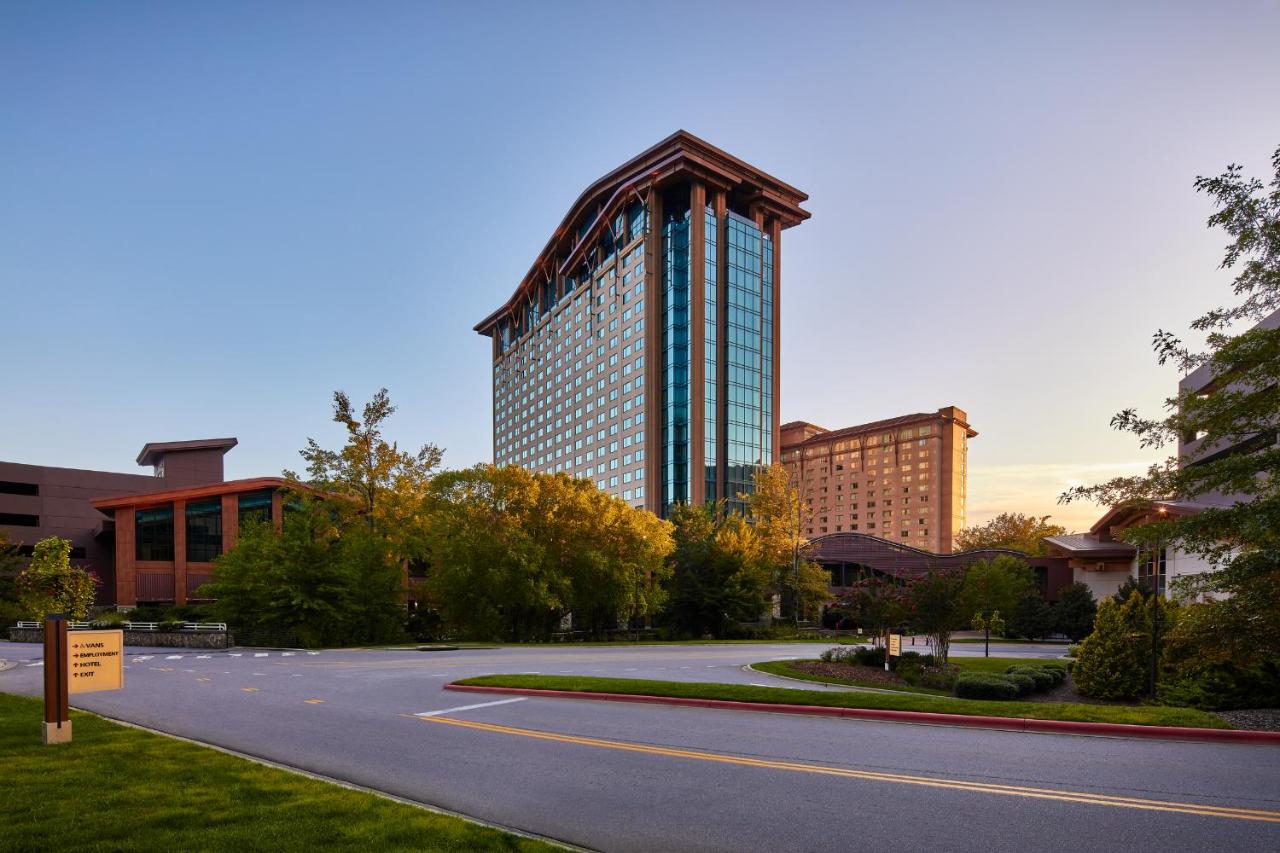 Soco Tower — photo 1